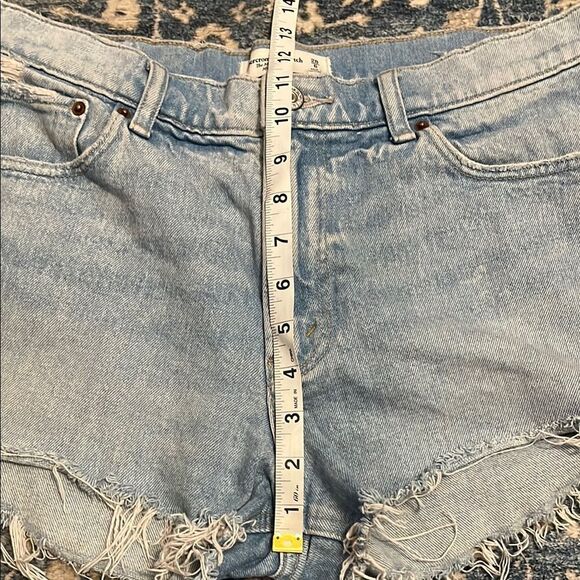 Abercrombie + Fitch The Mom Short Mid Rise Denim Distressed Blue Shorts Modern - Picture 11 of 12